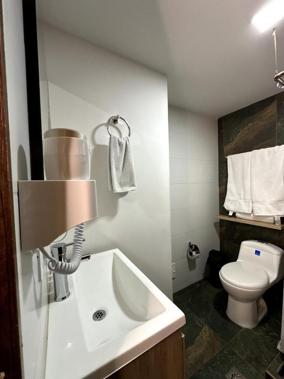 Hotel Zona Verde Medellín Eksteriør bilde